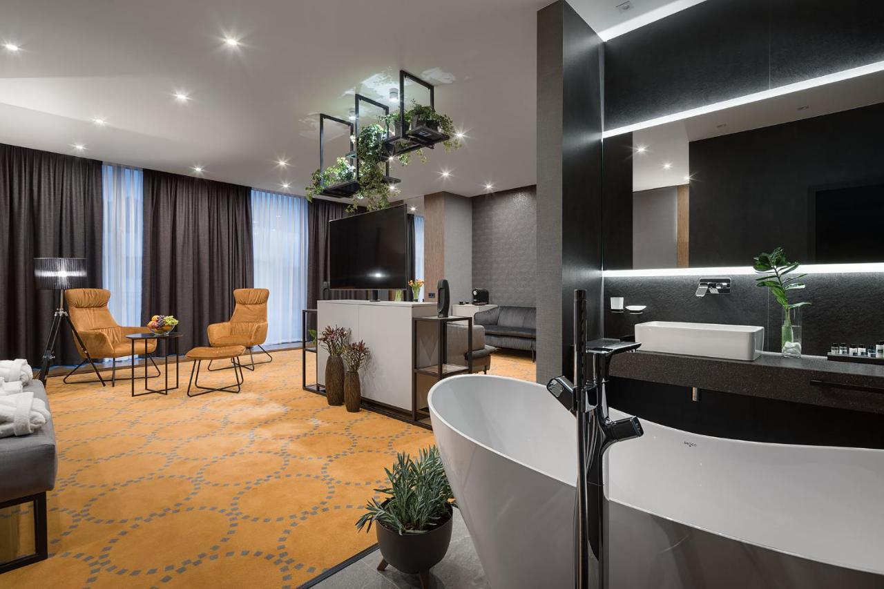 Hotel Raymond تريسكافيتس المظهر الخارجي الصورة