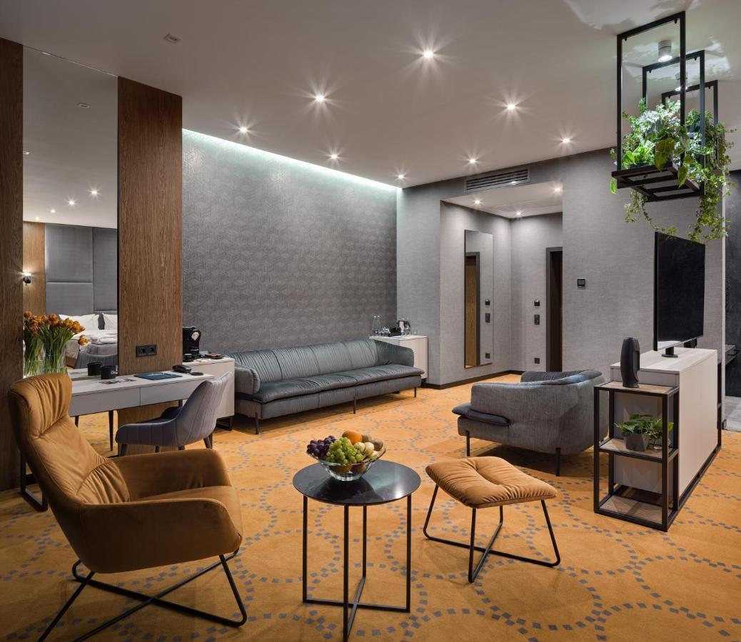 Hotel Raymond تريسكافيتس المظهر الخارجي الصورة
